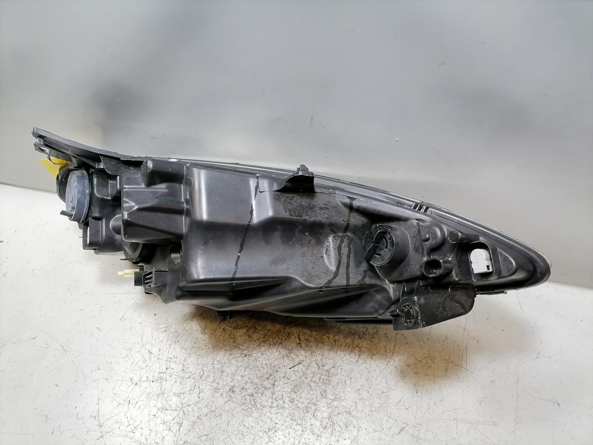 Peugeot 1007 original Scheinwerfer vorn links Halogen schwarzer Hintergrund Bj.2006